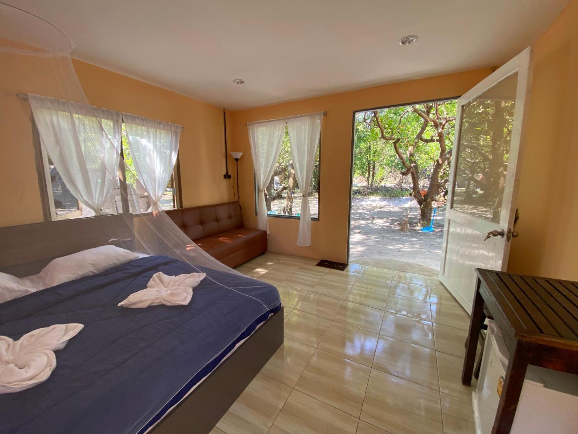 Lucky Resort 阁帕延岛 外观 照片