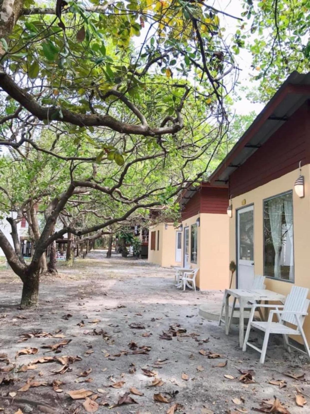 Lucky Resort 阁帕延岛 外观 照片